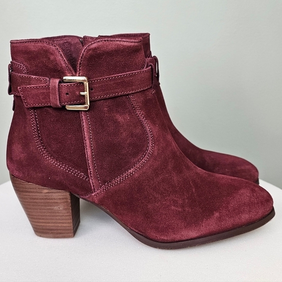 New Diba Sleek Bootie Burgundy Suede Gold Buckle Ankle Women Size 9 - Picture 6 of 12